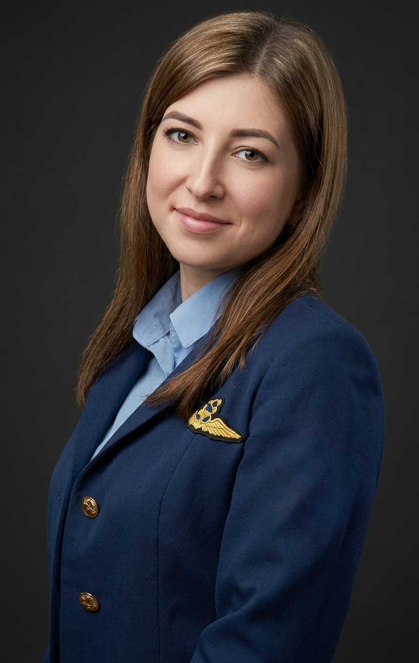 Сьогодні колектив коледжу вітає викладача авіаційних дисциплін - Аліну Горобець!