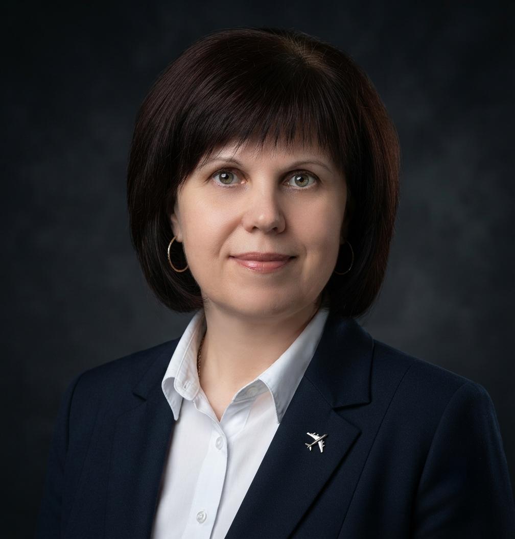 Колектив коледжу щиро вітає з днем народження Ірину Меркулову - викладача української мови та літератури.